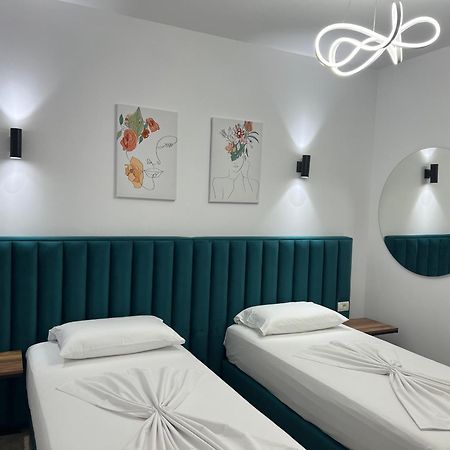 שקודר Hotel Floga מראה חיצוני תמונה