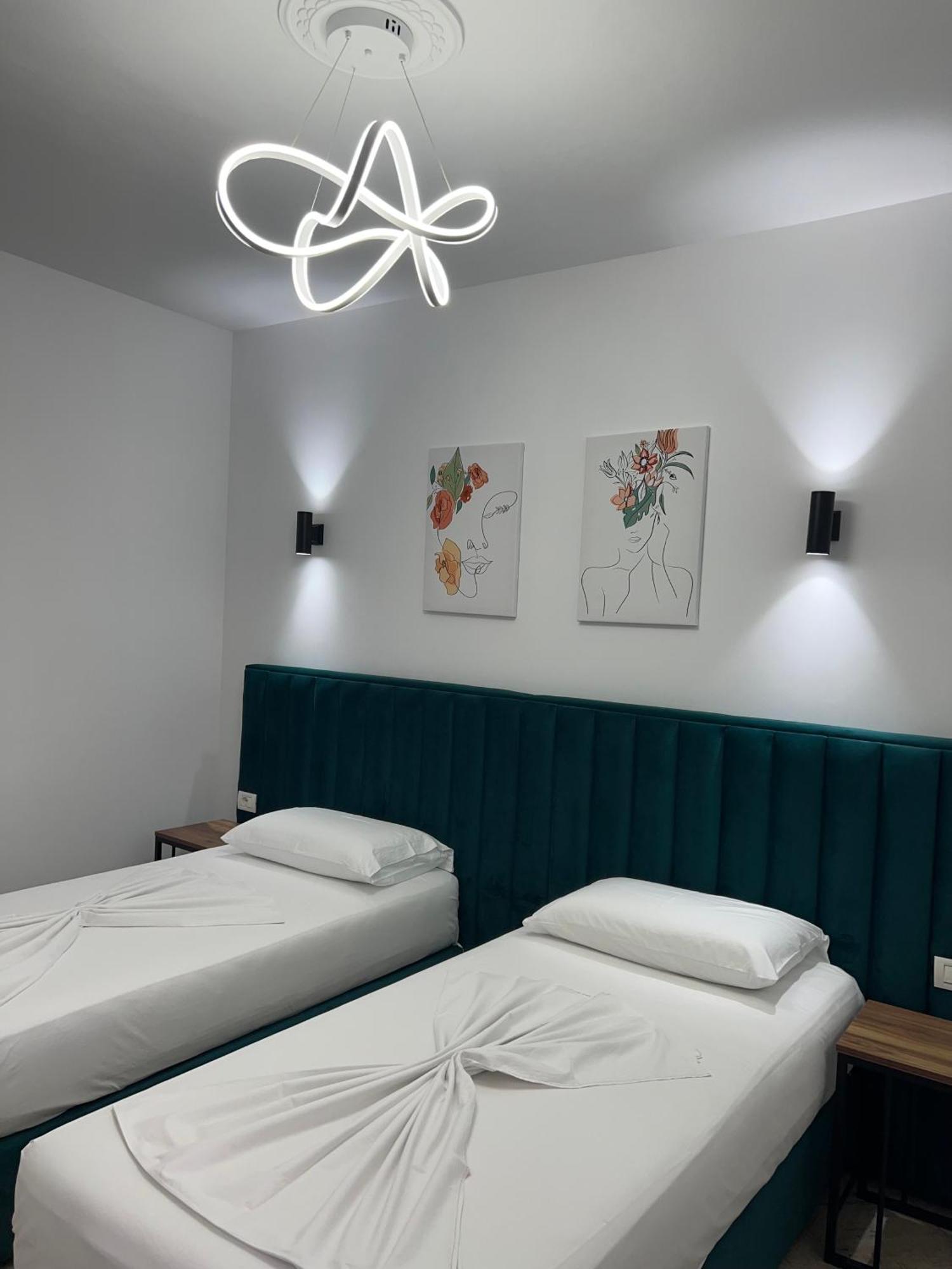 שקודר Hotel Floga מראה חיצוני תמונה