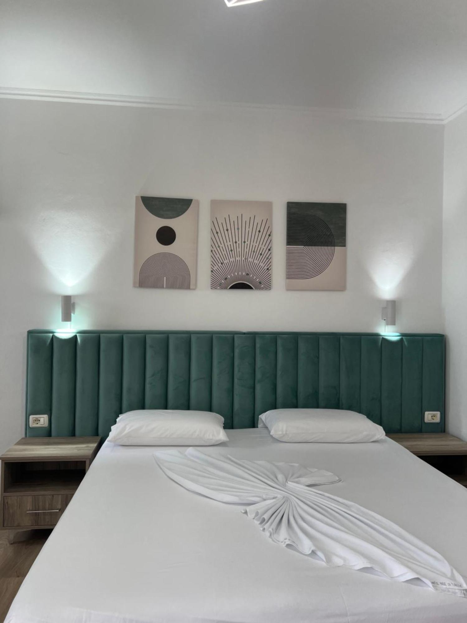 שקודר Hotel Floga מראה חיצוני תמונה