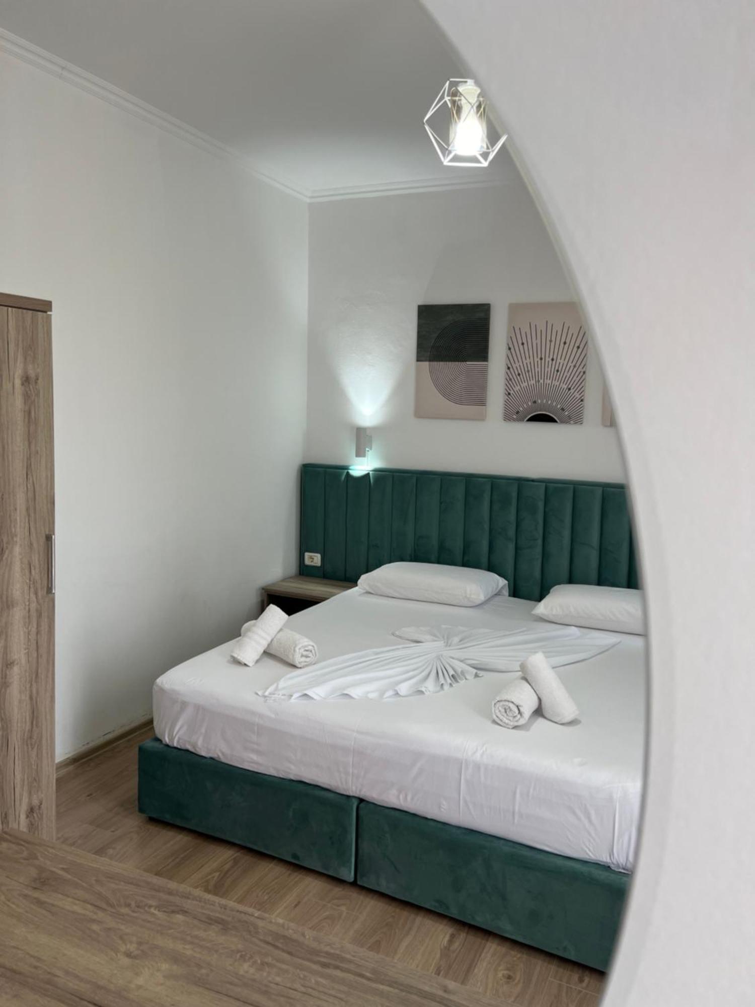 שקודר Hotel Floga מראה חיצוני תמונה