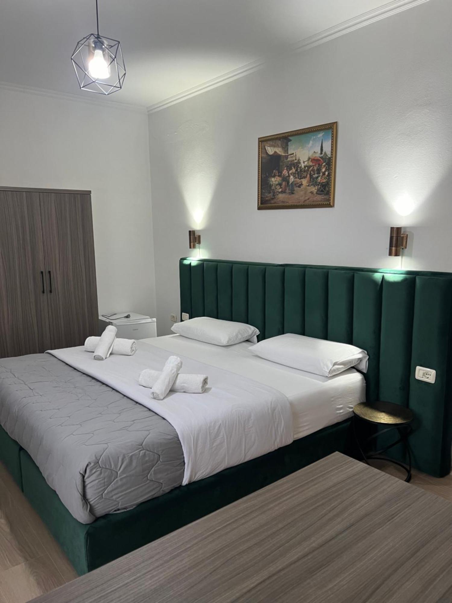 שקודר Hotel Floga מראה חיצוני תמונה