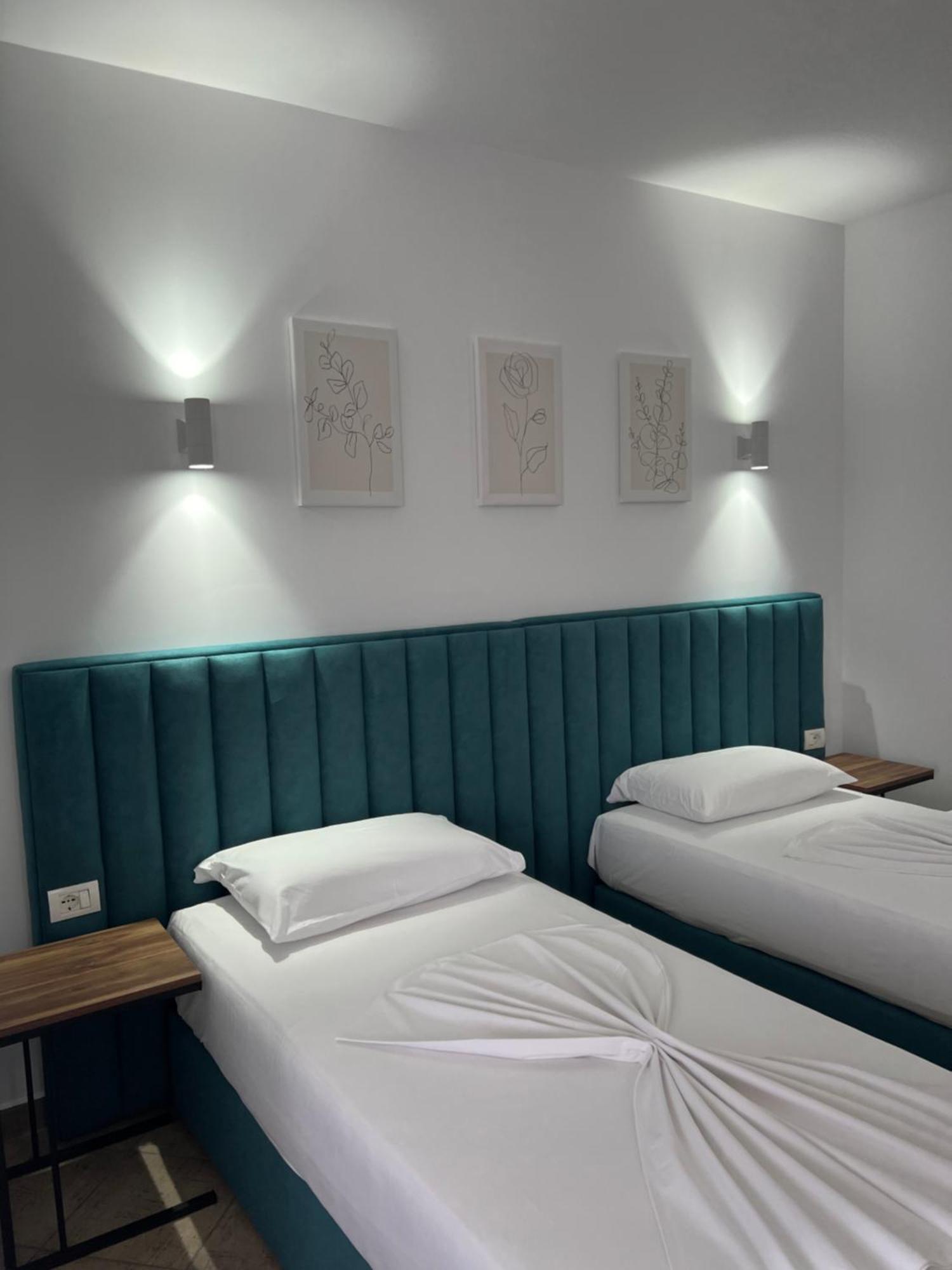 שקודר Hotel Floga מראה חיצוני תמונה