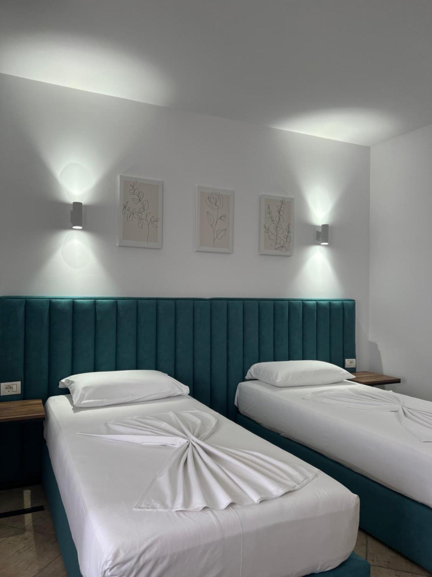 שקודר Hotel Floga מראה חיצוני תמונה