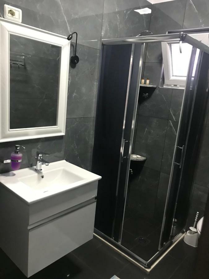 שקודר Hotel Floga מראה חיצוני תמונה